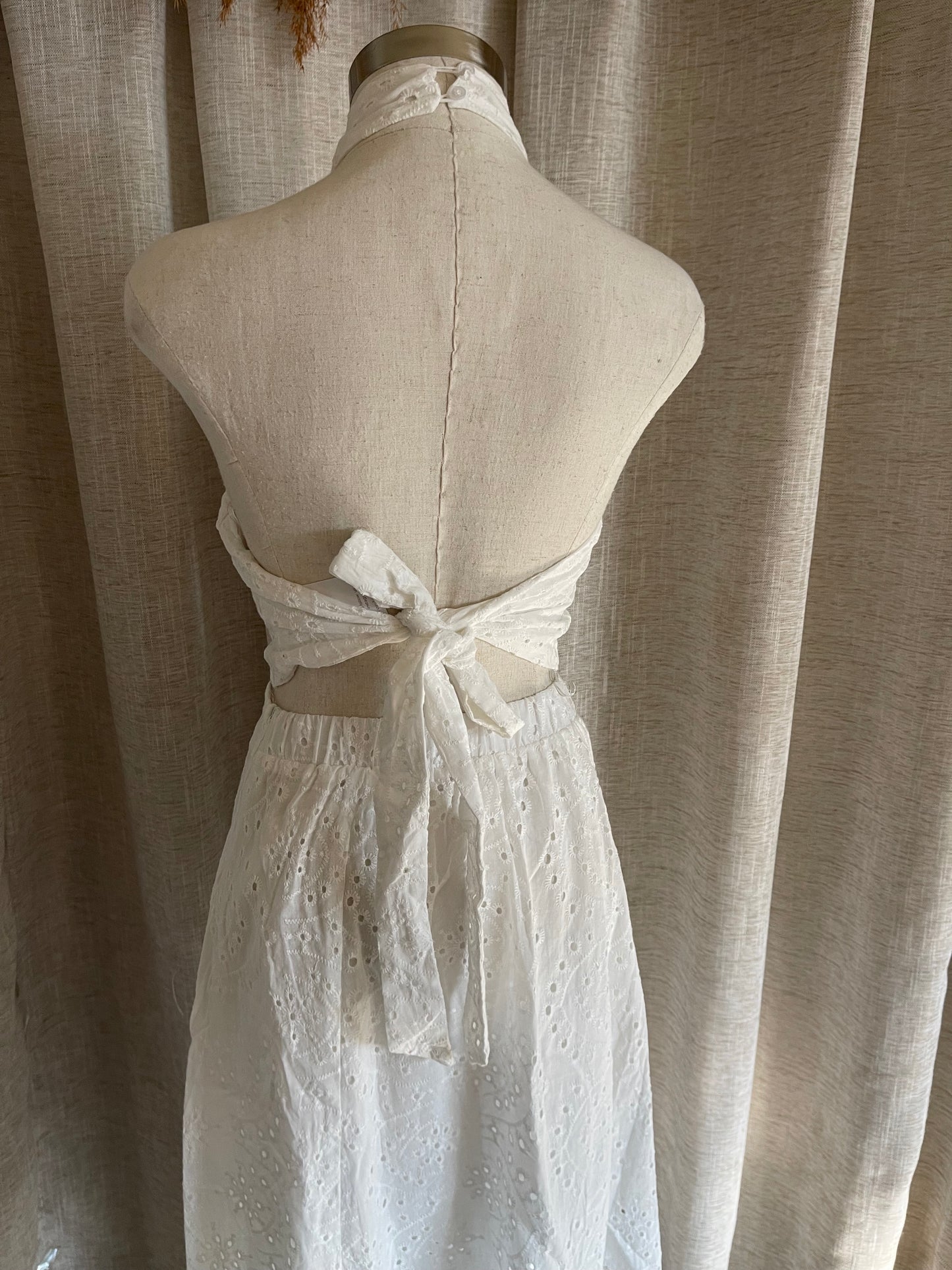 Sunny Days Eyelet Set