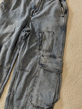 Load image into Gallery viewer, Can&#39;t Relate Cargo Jeans
