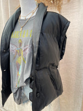 Load image into Gallery viewer, Aspen Puffer Vest
